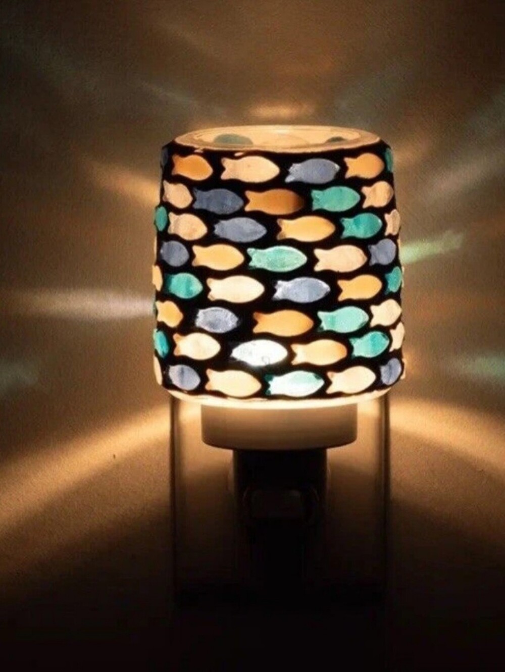 NEW IN BOX! SCENSY FISH IN THE SEA PLUG IN